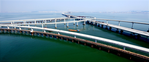 18、青島海灣大橋